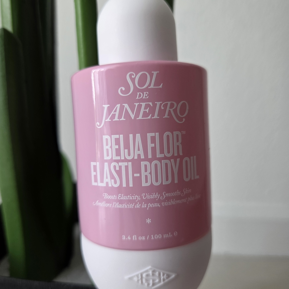 Sol de Janeiro Beija Flor Elasti-Body Oil - Pink and White
